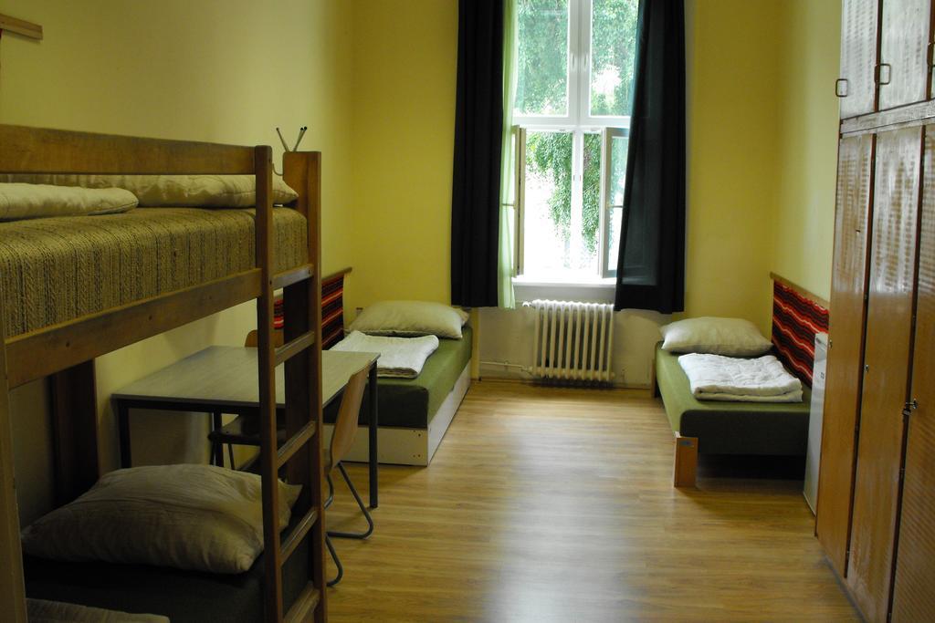 Mogyorodi Hostel Budapest Habitación foto